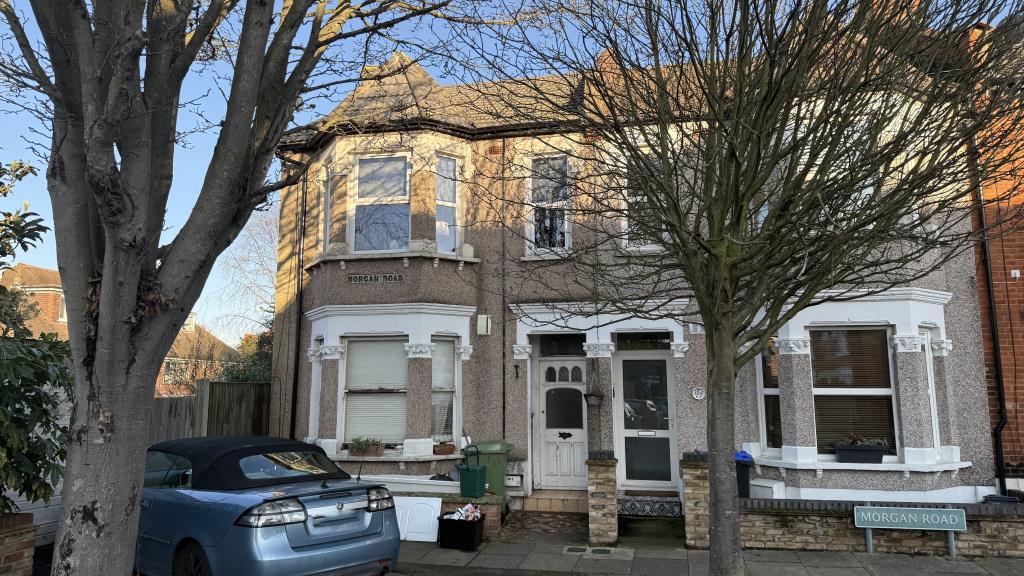 Lot: 29 - FREEHOLD GROUND RENTS - External image of property from street level